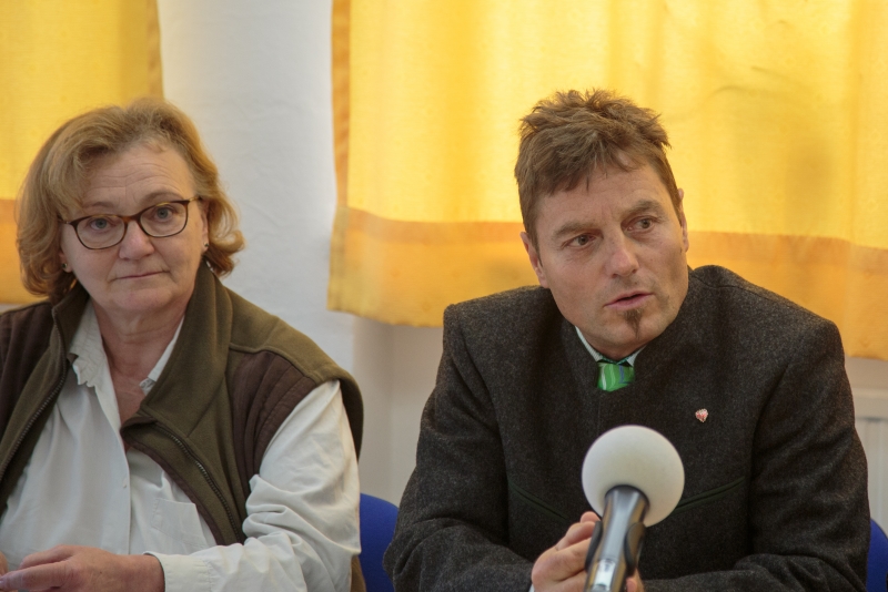 Preview 20200716 Pressekonferenz - Gemeinde deckt Politskandal hinter Toetungsgatter Kaisers auf (3).jpg